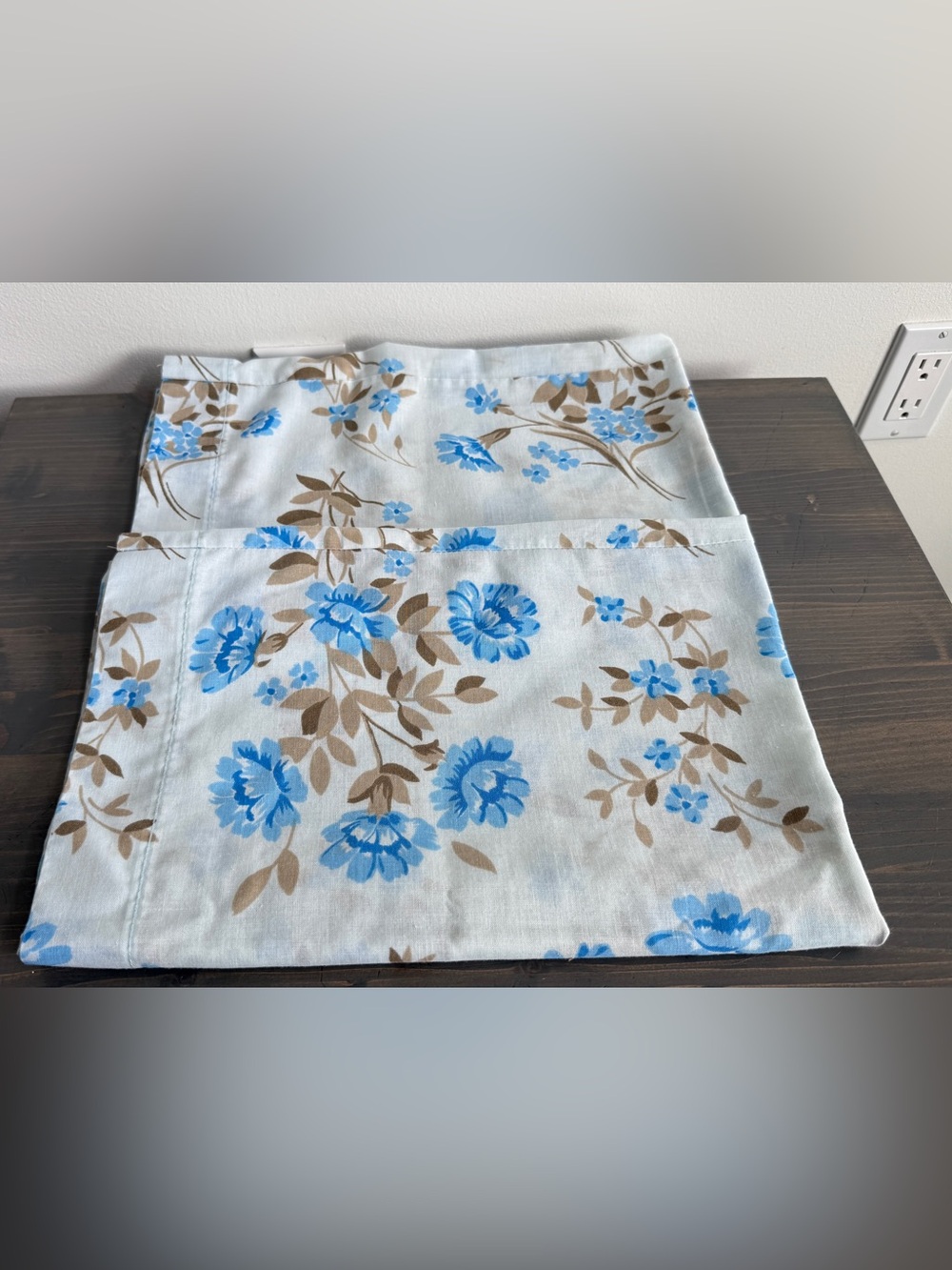 2 x vintage pillowcases
